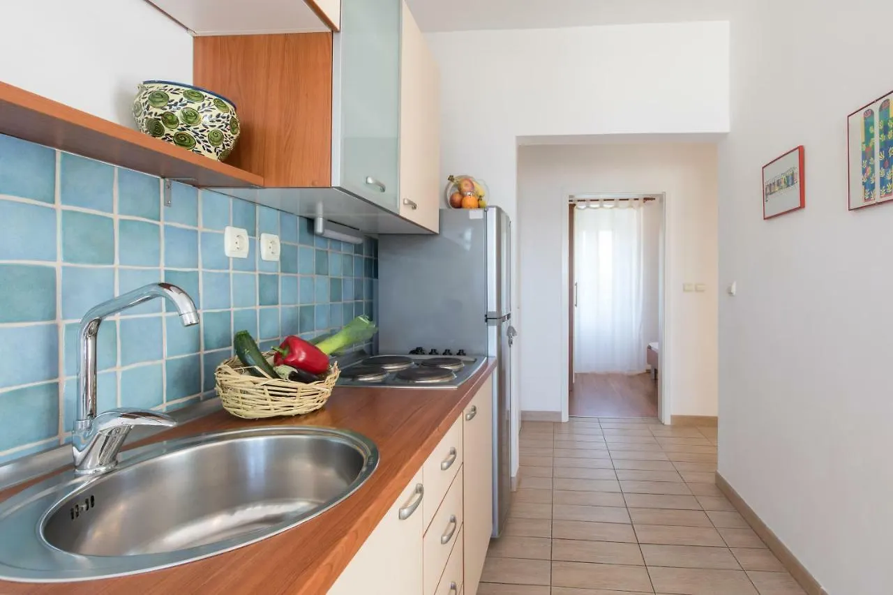 Apartments Ivona Malinska