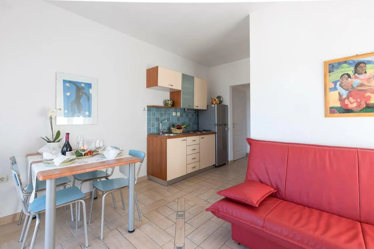 Apartments Ivona Malinska